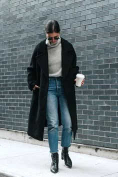 Toronto Fashion, Coat Outfit, Easy Winter Outfit, Cute Winter Outfits, Street Style Winter, College Fashion