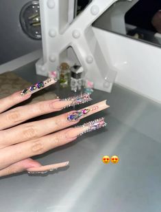 23 Nails, Bedazzled Nails, Ideas Uñas, Acrylic Nails Nude, Long Square Nails, Super Cute Nails, Acrylic Nail Set, Drip Nails, Girly Acrylic Nails