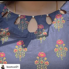 Collar Kurti Design Neckline, Sudi Neck Designs, Chudi Front Neck Design, Front Neck Designs Kurti Simple, Back Kurti Designs Latest, Round Neck Designs For Suits, Kurtis Stitching Ideas, Chudidhar Back Neck Designs, Chudithar Neck Designs Pattern Different