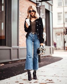 Looks CANCHEROS de OTOÑO para el DIA A DIA. Outfit Jean, Best Jeans For Women, Casual Outfits For Teens, Street Style Edgy, Moda Jeans, Outfit Jeans, Rock Chic, Casual Winter Outfits, Best Jeans