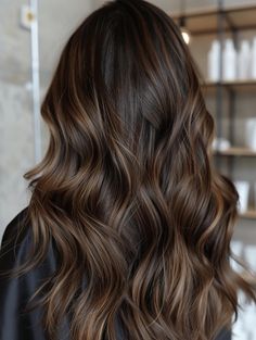 Balayage Caramel Brown, Dark Brown Balayage Long Hair, Brunette Hair Natural Highlights, Natural Balayage Brown Hair, Dark Brown Highlights On Light Brown Hair, Curled Hairstyles Brunette, Dark Brunette Hair With Caramel Highlights, Dark Caramel Highlights On Dark Hair, Highlights Balayage Dark Hair