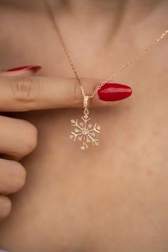 Gold Snowflake Necklace, قلادات متدلية, Snow Lake, Inexpensive Jewelry, Snowflake Necklace, Gold Snowflake, Gold Rings Fashion