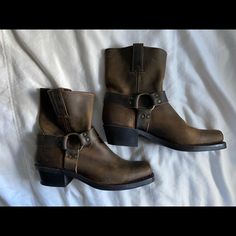 Frye Harness Boots. These Boots Have Never Been Worn!!! They Still Have The Fresh Leather Smell. Some Minor Scuff Marks In The Front. Frye Harness Boots, Harness Boots, Frye Shoes, Shoes Heels Boots, Shoes Women Heels, Heeled Boots, Shoes Heels, Size 10, Women Shoes