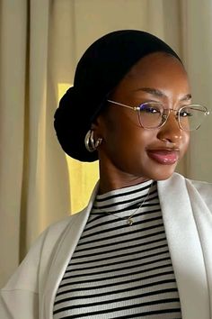 Headwrap Outfit Ideas, Head Wrap Outfits Black Women, Face Veil Aesthetic, Well Cover