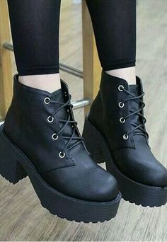 {@daydreamer17} Look Grunge, Basket Style, Ankle Shoes, Platform Ankle Boots, Crazy Shoes, Beautiful Shoes, Timberland Boots, Wearing Black