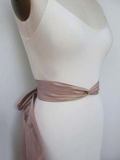 Iridescent Silk Taffeta Champagne Gold Beige Bridal Sash Belt | Etsy Silk Dress With Belt, Velvet Sash Belt, Golden Champagne, Bridal Sash Belt, Wedding Sash Belt, Satin Sash, Couture Bridal, Dress Sash, Wedding Sash