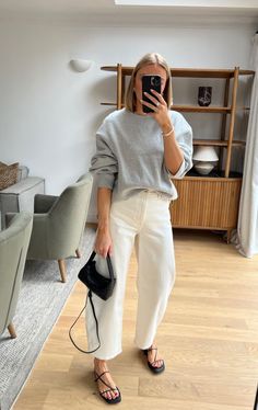 Beige Wide Leg Pants Outfit, Wide Leg Pants Outfit Fall, Utility Pants Outfit, Ankle Jeans Outfit, Ankle Pants Outfit, White Trousers Outfit, Utility Barrel Pant, Loose Jeans Outfit, Penny Loafers Outfit