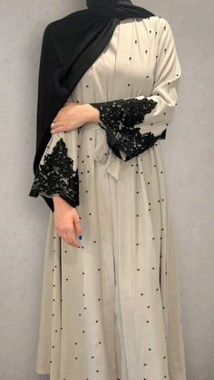 Stylish Abaya Kuwait Fashion, Clothes Makeover, Tiktok Whisper, Abaya Collection, Abaya Designs Latest, Abaya Outfit, Abaya Design, Whisper Coquette, Aesthetic Shorts