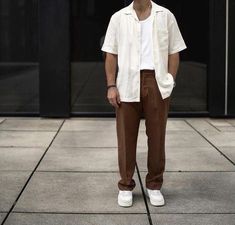 Simple effective brown-beige outfit White Tank Top Outfit Men, Earthy Tones Outfit, White Tank Top Outfit, Earth Tone Outfits, White Outfit For Men, Brown Pants Outfit, Tank Top Outfit, Aesthetic Outfits Men, Boho Summer Outfits