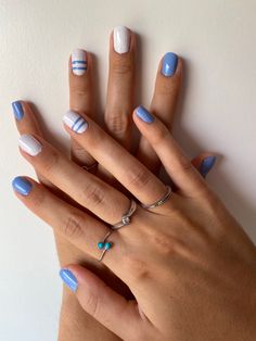 Fun Summer Nails Short Square, Smile Nails Acrylic, Easy Square Nails, Nantucket Nails, White And Blue Nails Short, White And Navy Nails, Blue And White Nails Simple, Cape Cod Nails, Nail Ideas For Short Nails Easy