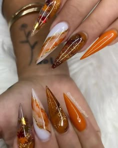 Fall Encapsulated Nails, Fall Stilleto Nails, Novemember Nails, Fall Sets Nails, Acrylic Nails Stiletto, Stilleto Nails Designs, Fall Gel Nails, Stiletto Nails Designs, Dope Nail Designs