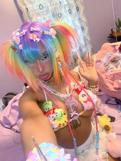 Decora Fashion Aesthetic, Decorakei Fashion, Decora Hair Accessories, Jfashion Decora, Decora Harajuku, Decora Fashion, Harajuku Decora, Rave Fits, Bad Haircut