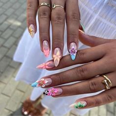 ❉ Exclusive Designs by Gogobeauty Nail ❉ 100% Handmade & Reusable ❉ Salon-Quality UV Gel on Acrylic Nail Tips 🥰 Welcome to my nail art shop! I'm excited to help you find the perfect design and fit for your style. 💅 DESIGN AND MATERIAL Each design here is unique and on-trend. I use premium UV gel for long-lasting color and patterns, combined with specialized functional gel and acrylic nail tips. This ensures our luxury press-on nails are not only comfortable to wear but also sturdier than standard press-ons. 💌 NAIL SET AND TOOL KIT Each set includes: ❉ 10 press-on nails in your size ❉ 1 super-sticky adhesive tab (lasting 3-7 days) ❉ 1 nail glue (lasting approximately 3 weeks) ❉ 1 alcohol wipe ❉ 1 cuticle stick ❉ 1 nail file ❉ Application and removal instructions ⏰ PROCESS TIME Each nail Nails Vacation, Nail Art Gel, Gel Nail Art, 3d Nails, Uv Gel, Glue On Nails, Nail Tips, Beautiful Nails, Makeup Cosmetics