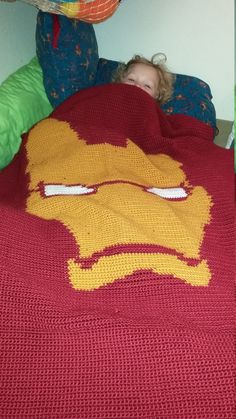 Iron Man blanket pattern Superhero Blanket, Boys Bedding, Crochet Stuff, Handmade Blanket, Useful Tips, Security Blanket, Twin Bed, Crochet Hook, Crochet Gifts