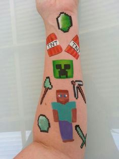 #Minecraft face paint Minecraft Tattoo, Painting Minecraft, Minecraft Face, Tattoos Hand, Minecraft Birthday