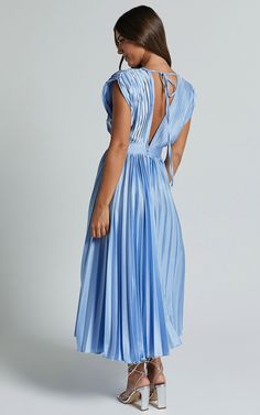 Della Midi Dress - Plunge Neck Short Sleeve Pleated Dress in Baby Blue Baby Blue Colour, Jacquard Dress, Wedding Bridesmaid Dresses, Something Blue, Plunging Neckline, Pleated Dress, Formal Occasion, Pleated Skirt, Midi Length