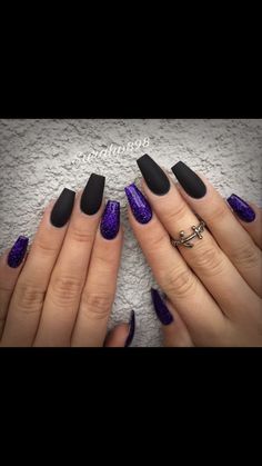 Short Acrylic Nails Coffin Halloween, Elegant Nails Classy Sparkle Black, Black Nails Purple Tips, Nail Designs Black Coffin, Black Nails Black Glitter, Matte Glitter Acrylic Nails, Dark Purple Glitter French Tip Nails, Goth Acrylic Nails Coffin Short, Purple Black Nails Designs