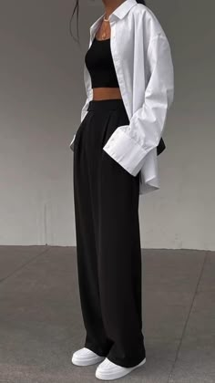 Black Baggy Dress Pants Outfit, Feminine But Masculine Outfits, Avant Garde Outfit Ideas, Abs Outfit, All Black Outfit Summer, Tom Outfit, 2024 Clothes, Queer Fashion, Coron