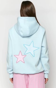 Light Blue Star Graphic Hoodie

How to style:
This gorgeous baby blue hoodie () is the perfect addition to your winter () wardrobe! Featuring a deep front pocket, made from the comfiest fleece lined material and finished with star graphics, our Star Hoodie completes any outfit for a cool () and classic look.

Features:


  
 * Fleece lined
 
 * Long sleeves
 
 * Ribbed sleeve cuffs and bottom hem
 
 * Mid weight material
 
 * Pull on design
 
 * Oversized fit 
 * Front pockets
 
 * Hooded style Cute Sweatshirts Lightinthebox, Cheap Cute Hoodie For Fall, My Christmas Wishlist Clothing, Cheap School Fleece Sweatshirt, Cheap Trendy Light Blue Shirt, Hopdies Nordstrom, Cheap White Hoodie For School Spirit, Best Hoodies Nordstrom, Cheap Trendy Fitted Hoodie