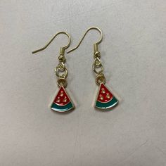 These Watermelon Earrings Are Made Out Of Surgical Steel And Are Super Cute! They Feature Watermelon Charms And Are 100% Handmade! Watermelon Accessories, Watermelon Earrings, Earrings Black, Earrings Color, Red Gold, Lady In Red, Making Out, Watermelon, Jewelry Earrings