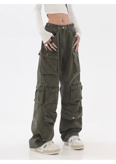 Brand: NDEY Applicable age: 18-24 years old Size: S M L XL style: street Street: Hip Hop Women's trousers waist height: high waist Color classification: Army green Item Number: L22851 Season of the Year: Summer 2022 Thickness: Regular Clothing style details: pocket Length: trousers Women's pants type: overalls Type of sales channel: pure e-commerce (only online sales) Material composition: Cotton 100% Big Pants Small Shirt Grunge, Woman Cargo Pants, Cargo Pants Outfit Black, Outfit Cargo Pants, Army Green Cargo Pants, Hip Hop Clothes, Cool Pants, Spring Outfits For School, Cargo Pants Outfit