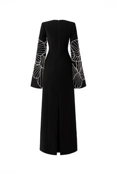 Its split sleeved design and midi-length cut make this dress the perfect choice for any formal event. Its luxurious sheath silhouette flatters the body and provides a polished look. Elegant Outfit Classy, Crepe Midi Dress, Mean Blvd, Mode Abaya, Elegant Dresses Classy, Modest Fashion Outfits, Abayas Fashion, Abaya Fashion, Elegant Outfit