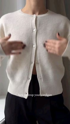 Celana Jins Wanita, Look Expensive On A Budget, Smart Casual Women Outfits, Diy Clothes Hacks, How To Look Expensive, Simple Casual Outfits, Smart Casual Women, Mode Tips, Look Expensive