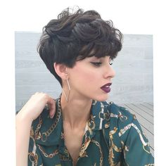 Short Hair Styles Front And Back Views, Tomboy Haircut, Layered Haircuts For Women, Short Black Hair, Layered Curly Hair, Textured Haircut, Short Layered Haircuts, Short Hairstyle