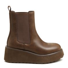 💃Women's Heyday Brown Platform Boot - Chic Meets Comfort! Brown Platform Boots, Fall Fashion Staples, Platform Chelsea Boots, Brown Chelsea Boots, Rocket Dog, Boots Women Fashion, Cozy Chic, Chunky Platform, Brown Leather Boots