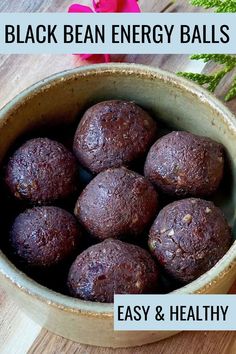 Chocolate black bean balls in a bowl Black Bean Protein, Date Protein Balls, Energy Bars Recipe, Gluten Free Desserts Healthy, Bean Snacks, Healthy Granola Bars, Black Bean Recipes