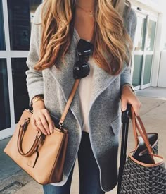 . Edgy Capsule Wardrobe, Everyday Outfits Fall, Casual Elegant Style, Fall Fashion Coats, Blazer Outfit, Elegante Casual, Outfits Fall