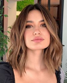 Square Jaw Haircut, Lob For Square Face, Choppy Lob, Bob Lung, 21st Ideas, Haircut For Square Face, Square Face Hairstyles, 2023 Hair, Face Shape Hairstyles