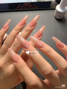 Coffin Shape Nails Fall, Fall Aesthetic Nails Acrylic, Coffin Nude Nails, Clean Nail Ideas, Neutral Long Nails, Neutral Nails Long Coffin, Aesthetic Long Natural Nails, Long Nude Nails, Cute Nude Nails