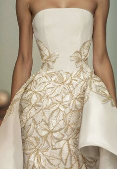 Cotoure Dresses, Simple Wedding Dresses With Sleeves, Gold Corset, Guest Wedding Dresses, Corset Wedding Dress, 2024 Wedding Dresses, Women Wedding Dresses, Dresses With Sleeves Wedding, Wedding Dresses Guest