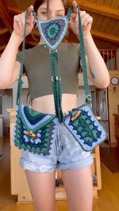 Phrankie on Instagram: "Crochet shoulder holster bag ~ this bb is just a prototype, I’m very excited to incorporate some Freeform elements into my next piece 🥰  (and thanks for putting up with my low quality videos. Much love 🫶)" Crochet Pockets Pattern, Crochet Holster Bag, Crochet Holster Bag Free Pattern, Crochet Holster, Crochet Work Bag, Punk Craft Ideas, Crochet Practical Ideas, Crochet Utility Belt, Practical Crochet Projects