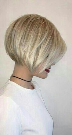 New cut Edgy Bob Haircuts, Modern Bob Haircut, Inverted Bob Hairstyles, Bob Haircut For Fine Hair, Bob Hairstyles For Fine Hair, Short Bob Haircuts, Balayage Brunette, Penteado Cabelo Curto, Short Hairstyle