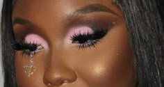 Eyeshadow Looks Alt, Pink Cut Crease, Pink Eyeshadow Looks, Malta Holiday, Show Makeup, Pink Eye Makeup, Cute Eye Makeup, Work Makeup