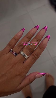 Alomd Nails Ideas Chrome, Oval Nails Crome, Chrome Inspired Nails, Almond Chrome Tip Nails, Magenta Chrome French Tip Nails, Almond Nails With Chrome Tips, Summer Chrome French Tip Nails, Nail Ideas Almond Shape Valentines, Colorful Chrome French Tip Nails