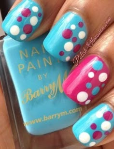 Diseño de uñas celeste con rosado con puntos Desi Nails, Polka Dot Nail Art Designs, Dot Nail Art Designs, Do It Yourself Nails, Polka Dot Nail Art, Dot Nails, Fingernail Designs, Dot Nail Art, Polka Dot Nails