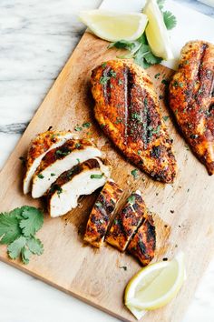 overhead view of cajun grilled chicken breast Mango Salad Recipe, Grilled Chicken Breast, Mango Salad, Cajun Seasoning, Black Bean, Black Beans