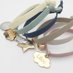 Cat Collars Diy, Simple Necklace Designs, Mini Bracelet, Collars Diy, Preppy Jewelry, Ribbon Bracelets, Sparkle Bracelet, Beaded Jewlery, Jewelry Making Bracelet