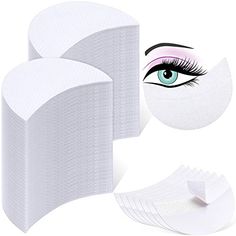 600 Pieces Eyeshadow Pad Shield Eyeshadow Patches White Eyeshadow Stencils Under Eye Pads Prevent Makeup Residue for Eyelash Extensions Lip Makeup, Half-Moon Shape Eyeshadow Stencil, White Eyeshadow, Applying Eye Makeup, Casual Makeup, Makeup Beginners, Makeup Tool, Moon Shape