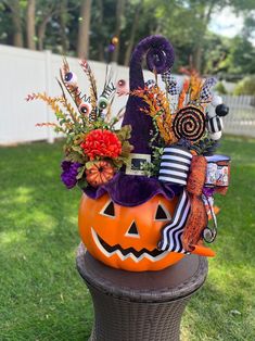 Farmingdale Ny, Halloween Symbols, Halloween Mantle, Carving Pumpkins, Pumpkin Display, Pumpkin Carvings, Halloween Centerpiece, Whimsical Halloween