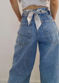 Dresses Straight, Bow Jeans, Easy Diy Clothes, Diy Clothes Design, Quick Outfits, French Designer, Classy Casual Outfits, Vibe Clothes, Jeans Diy