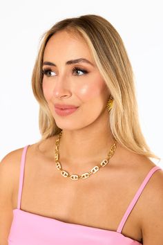 Chunky statement necklaces are on trend, and the Jasmine will be your new go-to! 18k Gold plated 18” adjustable necklace This item is FINAL SALE. Bold Necklace For Gifts, Bold Necklace For Gift, Trendy Gold-tone Choker Jewelry, Bold Gold Everyday Jewelry, Bold Gold Necklaces With Adjustable Chain, Bold Necklaces With Adjustable Chain, Modern Gold-tone Necklace, Trendy Gold Plated Necklaces For Parties, Trendy Gold-tone Chunky Chain Necklace