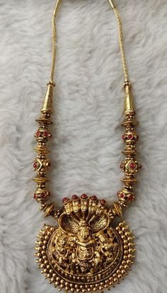 Neck Pieces Jewelry, Antique Necklaces, Indian Bridal Jewelry Sets, Antique Jewellery Designs, Gold Bridal Jewellery Sets, Antique Bridal Jewelry