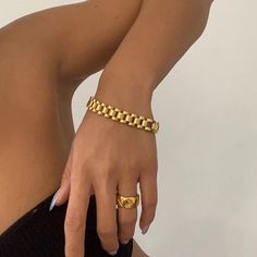 This bracelet is all the rave. Absolutely a show stopper and looks great stacked with any of our bangles. 18k gold plated water and tarnish resistant hypoallergenic It's a timeless piece that you'll be proud to show off and wear everyday. 18k gold plated water and tarnish resistant hypoallergenic South Korea Fashion, 18k Gold Bangle, Diamond Engagement Band, Bracelet Rose Gold, Bracelet Couple, Boho Crystal, Gold Wrap, Estilo Boho Chic, The Bangles