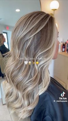 Blonde Hair Inspiration Balayage, Light Icy Blonde Hair, Balage Hair Blonde Balayage, Vanilla Blonde Hair Color Ideas, Medium Ash Blonde Hair Balayage, Light Blonde With Dark Lowlights, Cream Blonde Balayage, Light Blonde With Shadow Root, Sandy Ash Blonde Hair