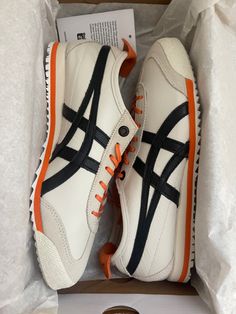 Tiger Mexico 66, Onitsuka Tiger Mexico 66, Mexico 66, Dad Fashion, Saucony Shoes, Mens Boots Fashion, Fashion Suits For Men