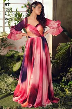 Featuring a pink and wine flared draped gown in habutai silk base with sweetheart neckline.  FIT: Fitted at bust. COMPOSITION: Habutai silk. CARE: Dry clean only. Outfits Woman, Long Dress Design, Fancy Dresses Long, Indian Gowns Dresses